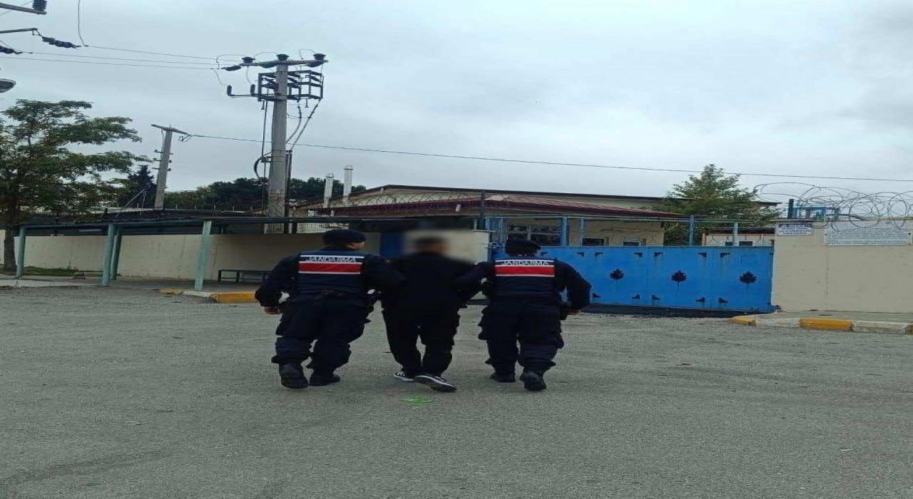 Jandarmadan aranan şahıslara yönelik operasyon