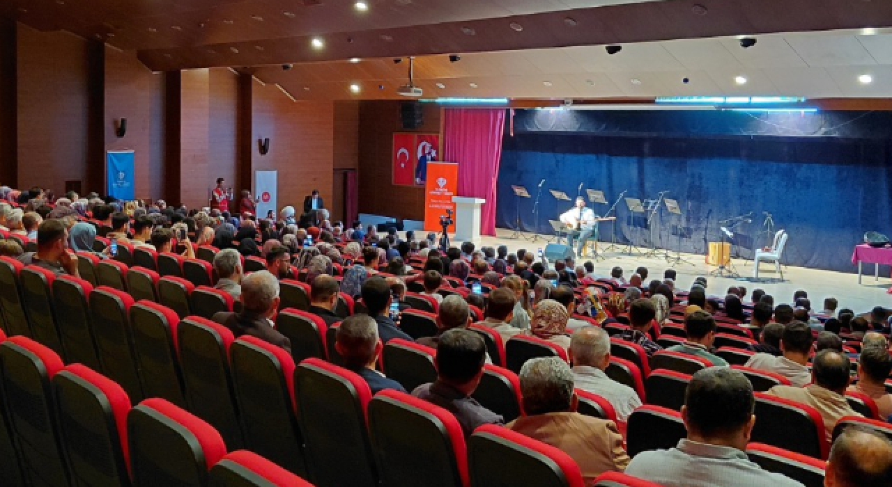 Kadirli’de Soner Arslan’dan Manevi Müzik Ziyafeti