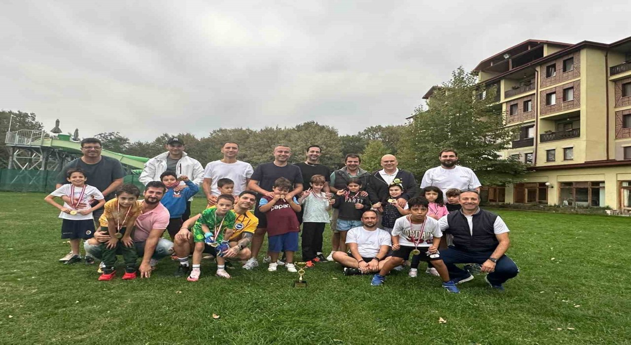 Kağıt üzerinde yöneticiyim diyen Halit Ergülün kızı Ceyda Hacıbekiroğlu velilere facia oteline pazarlama etkinliği düzenlemiş