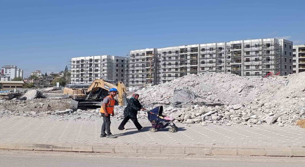 Kahramanmaraşın yeniden yapımı sürüyor