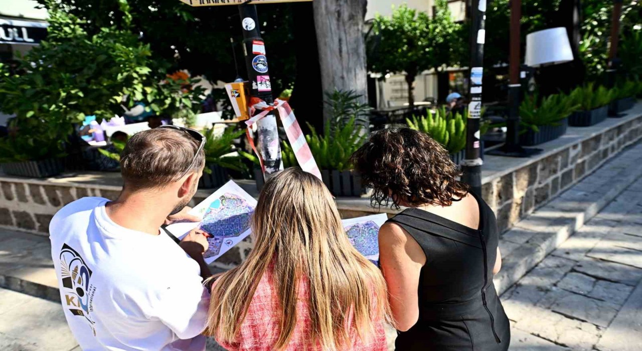 Kaleiçinin tarihi sokaklarında Oryantiring macerası