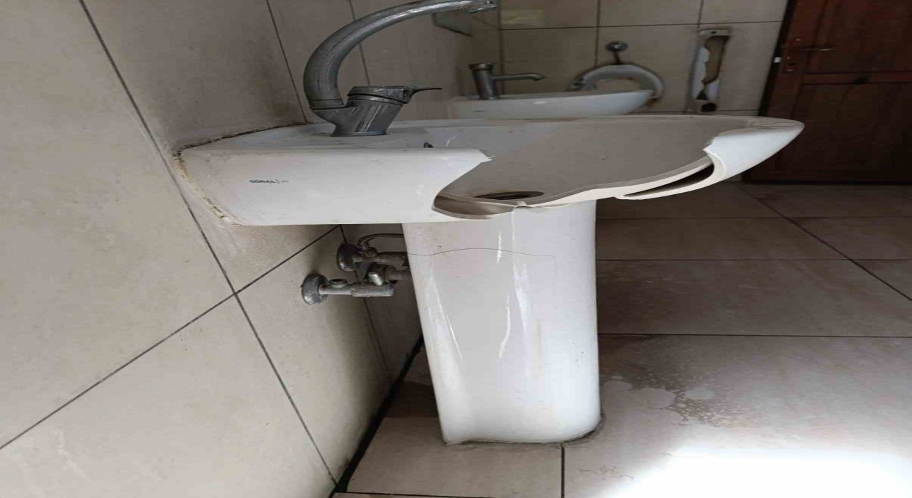 Kamu malına zarar veren kişi yakalandı