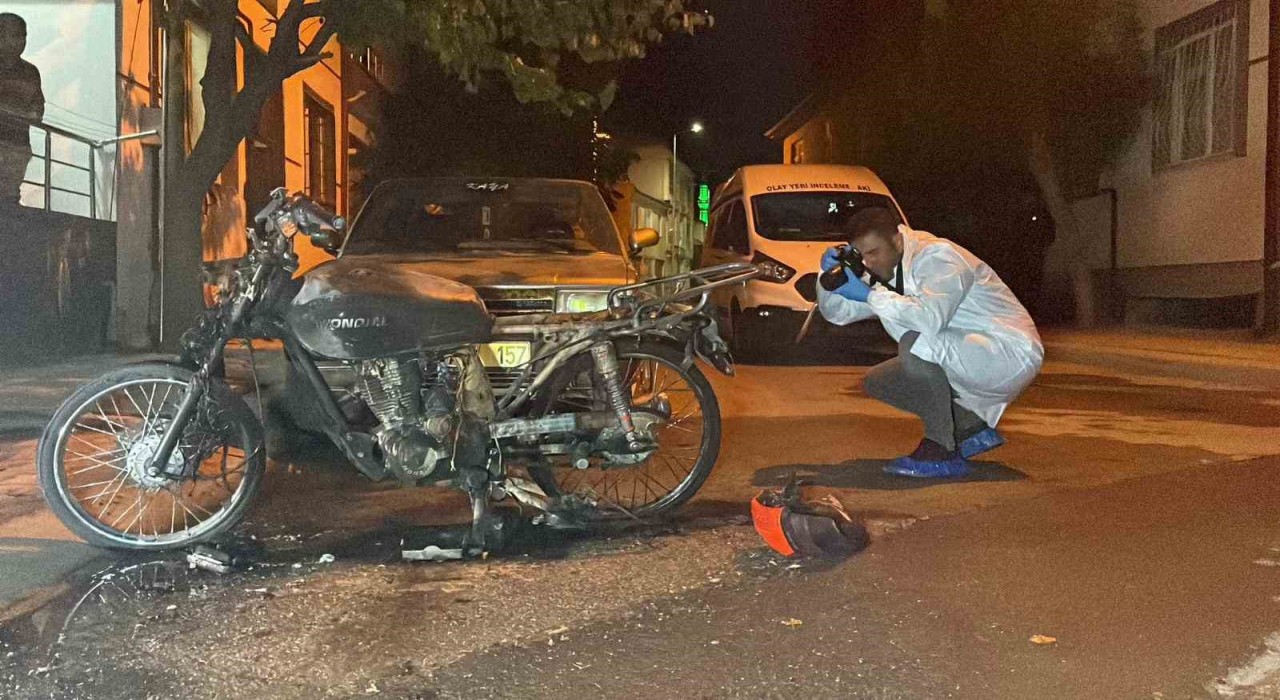 Karamanda bir kişi iddia üzerine motosikletini yaktı