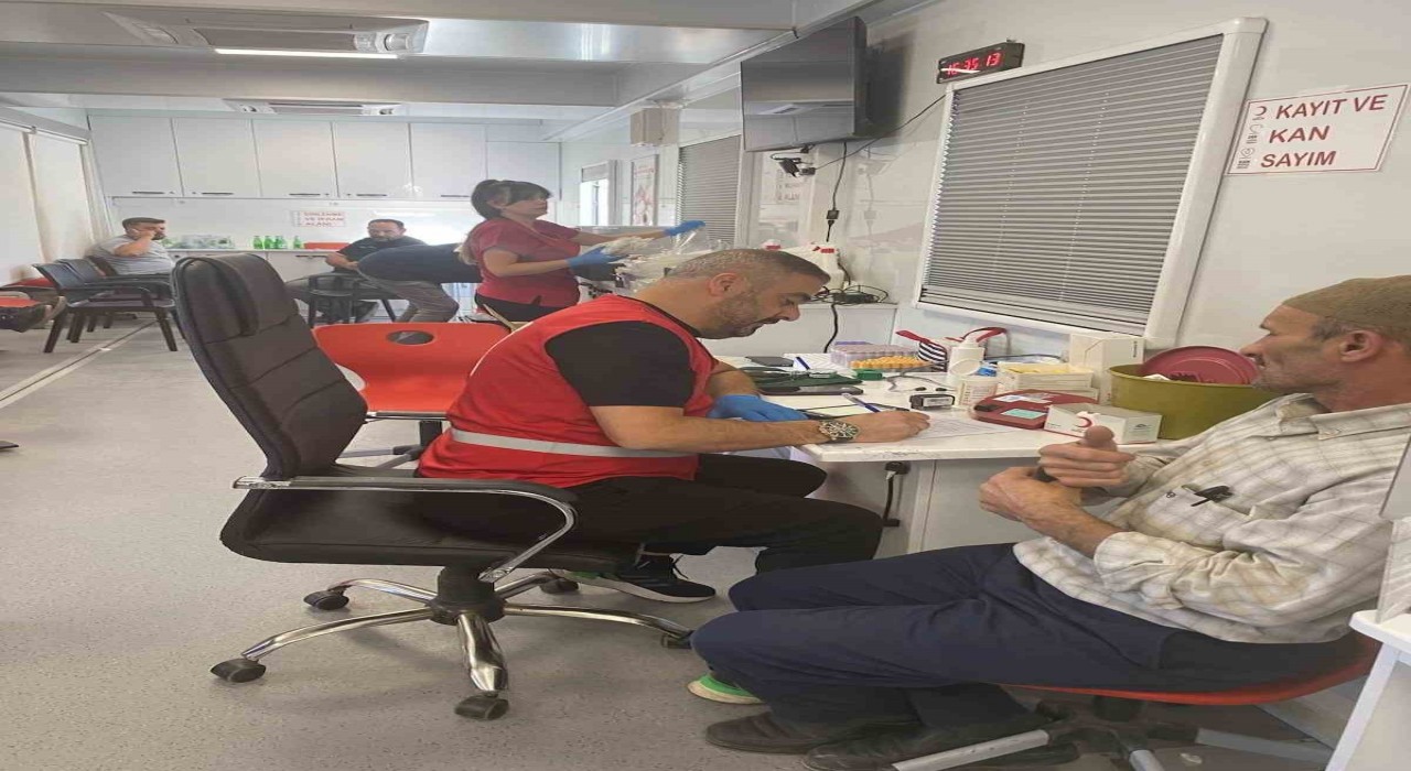 Karapınarda 4 günde 172 ünite kan toplandı
