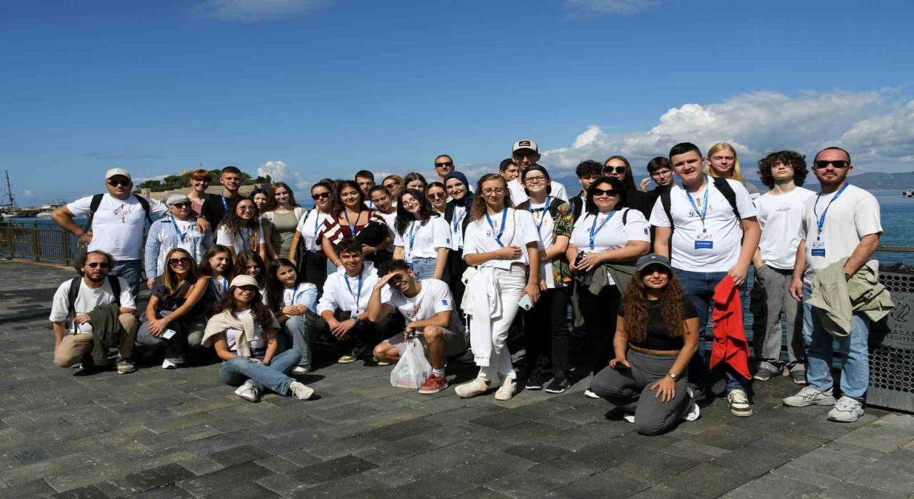 Kardeş Şehir öğrencileri Kuşadasını yakından tanıdı