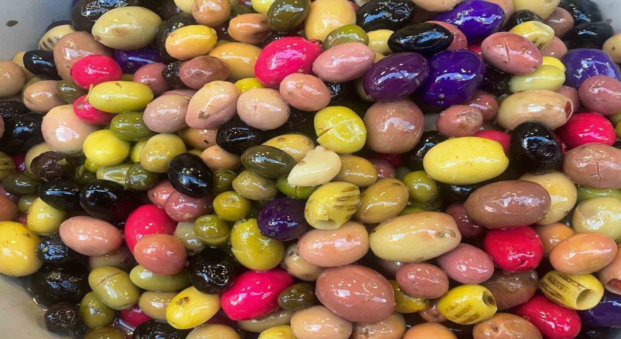 Karı kocanın zeytin kavgasından Osmanlı karışımı çıktı