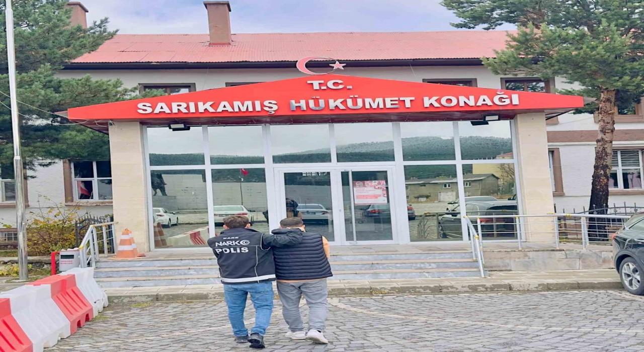 Karsta uyuşturucu ile yakalanan uzman çavuş tutuklandı