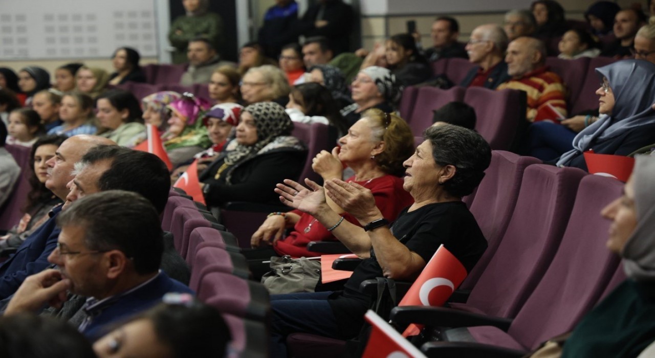 Kartepede 102. yıl coşkusu