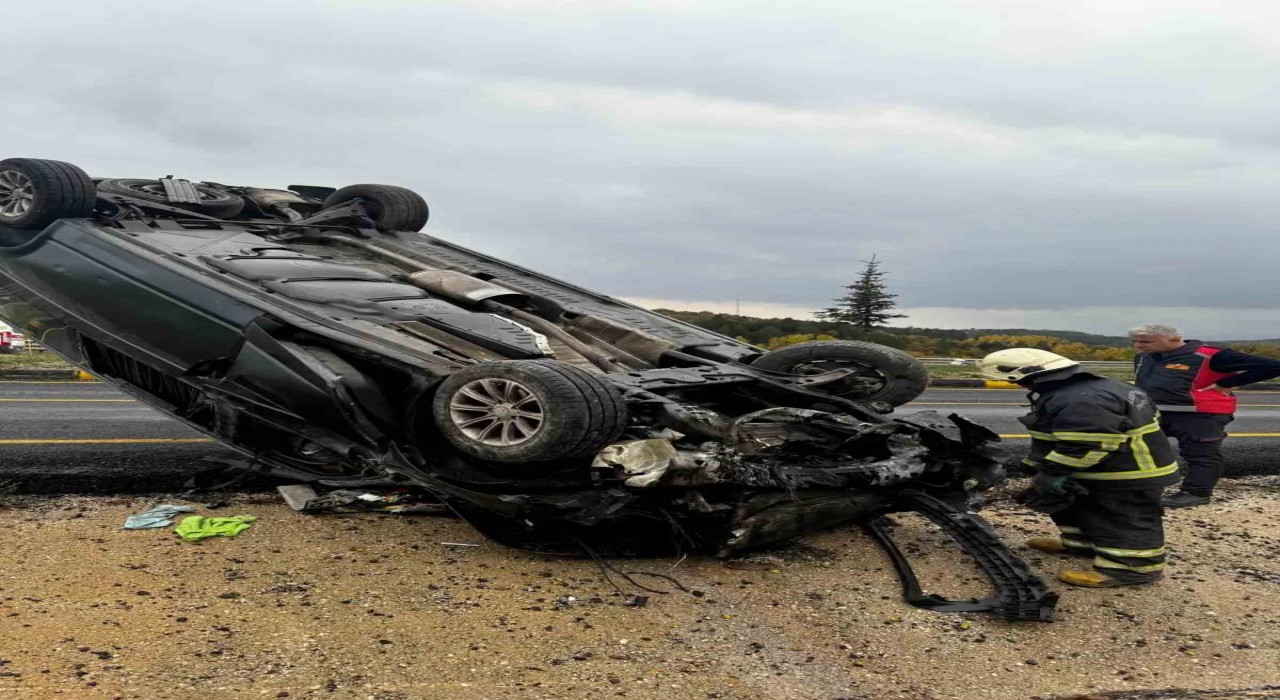 Kastamonuda takla atan hafif ticari aracın sürücüsü yaralandı