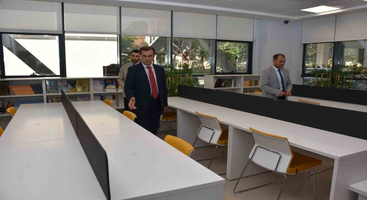 Kaymakam Güldoğan, Salihlinin spor merkezini ziyaret etti