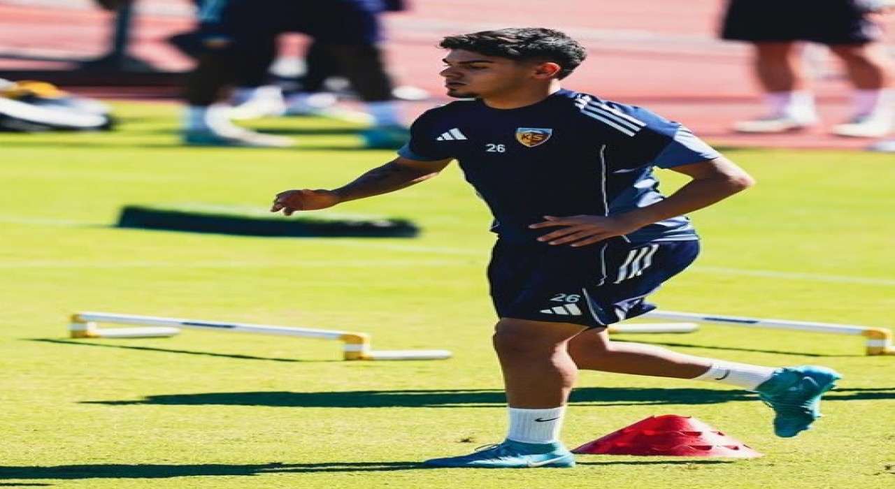 Kayserisporun genç oyuncusu Burak Erkan A takıma yükseldi