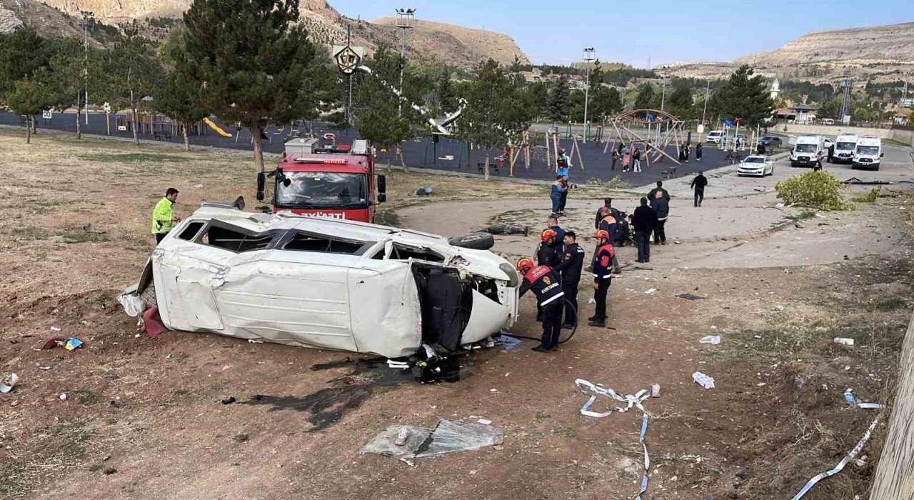 Kazada ağır yaralanan 15 yaşındaki çocuk hayatını kaybetti
