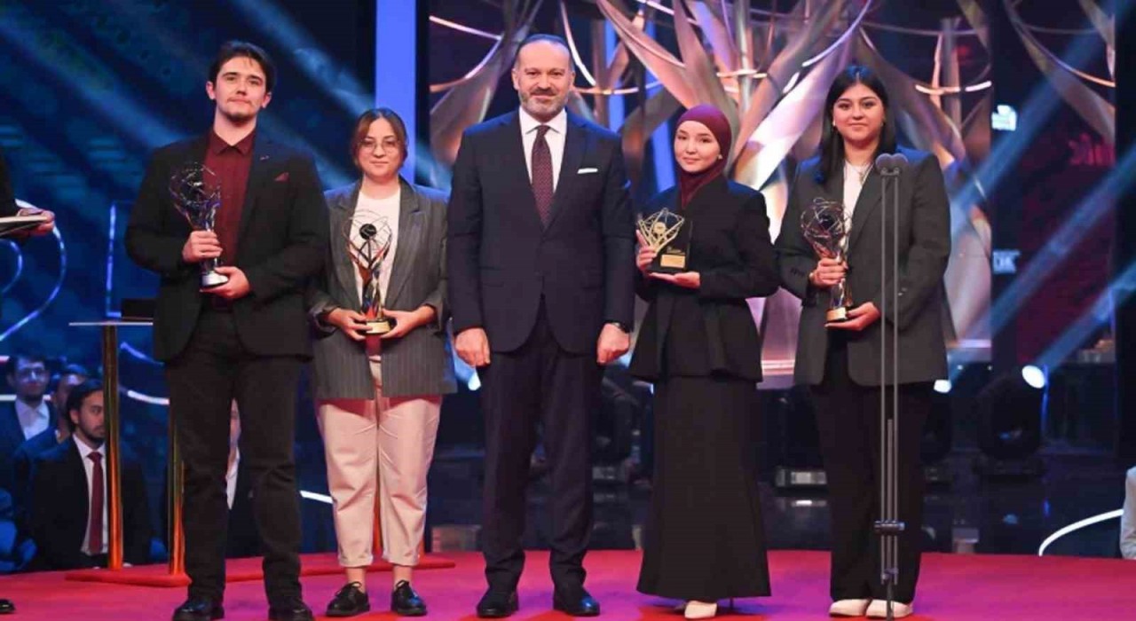 KBÜ öğrencilerinin belgeseli TRT geleceğin iletişimcileri yarışmasında üçüncü oldu