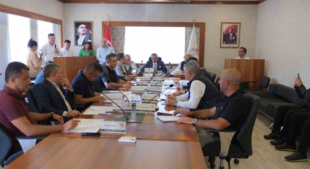 Kemer Belediyesinde 2026 Mali Yılı Bütçe Tasarısı oy birliğiyle kabul edildi