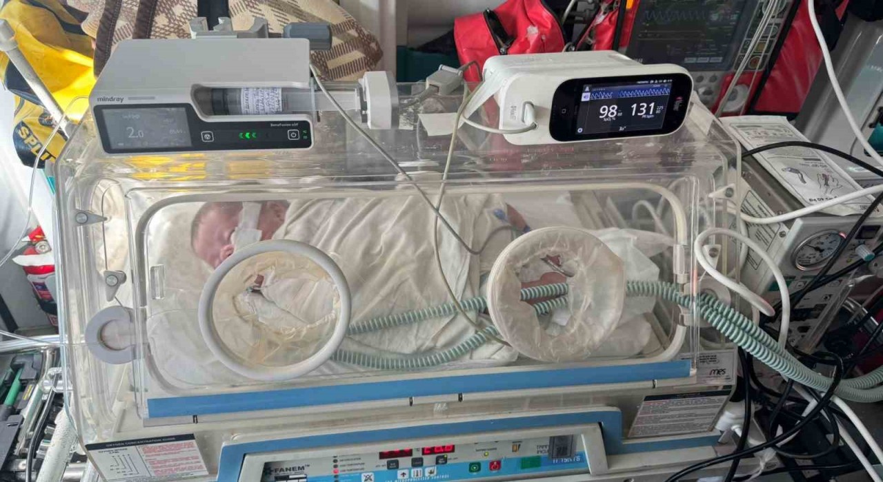 Kerem bebek, hava yolu ile Karabüke sevk edilerek tedavi altına alındı