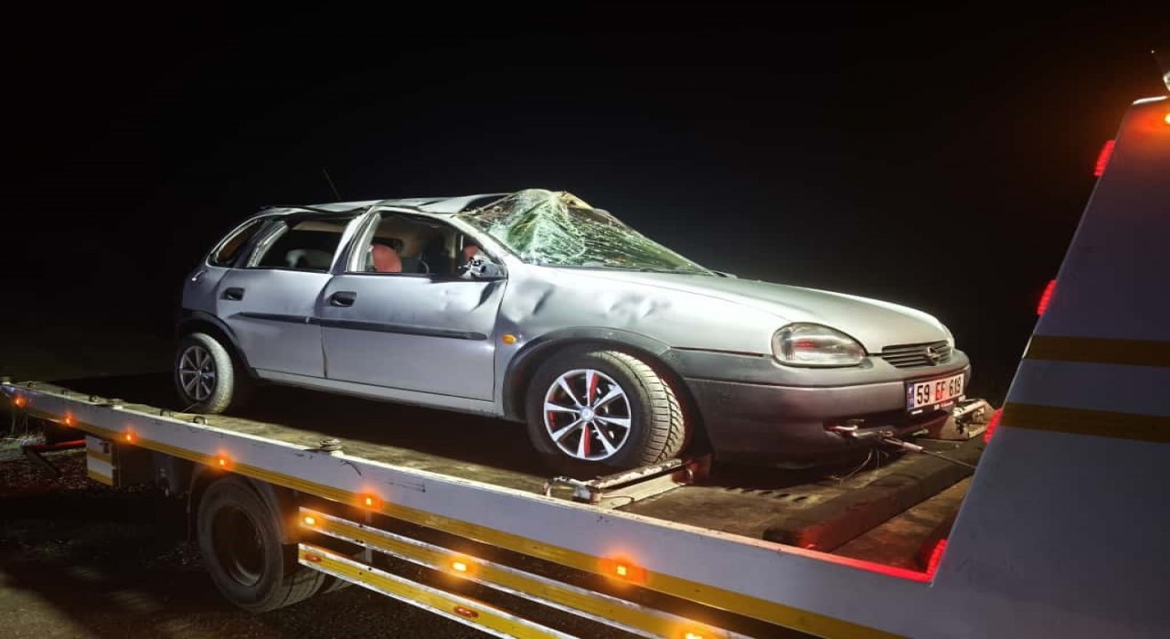 Keşanda otomobil takla attı: 2 yaralı