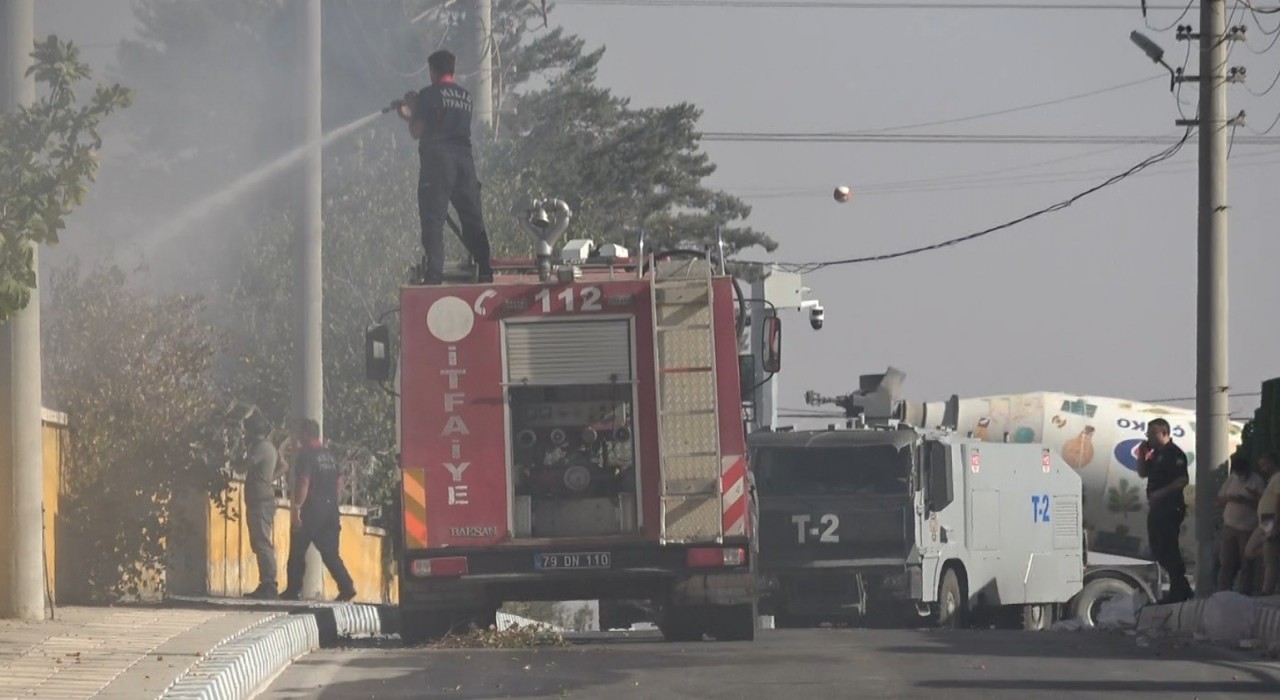 Kilis OSBde kauçuk fabrikasında çıkan yangın kontrol altına alındı