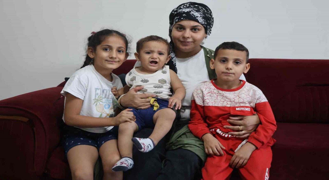 Kışı ailesiyle birlikte yeni yuvasında geçirecek olmanın mutluluğunu yaşayan depremzede kadın: Evim hayallerimizden bile daha güzel