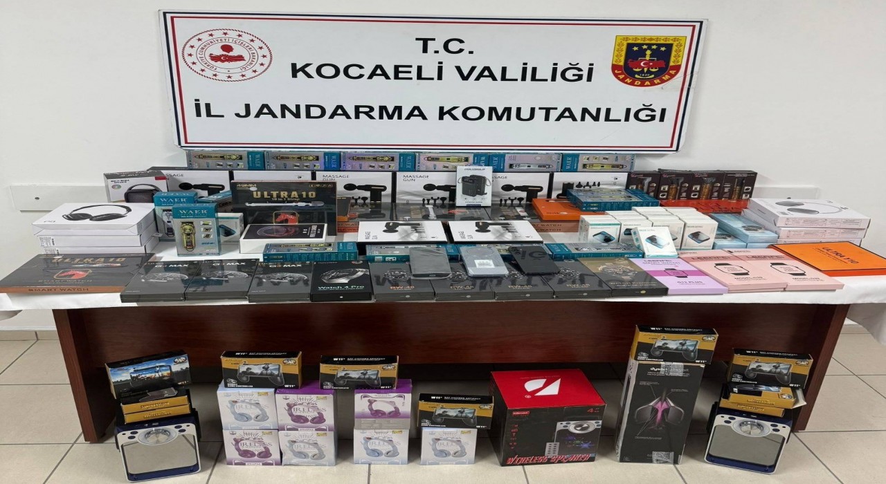 Kocaelide 2 milyon 450 bin TLlik kaçak ürün ele geçirildi