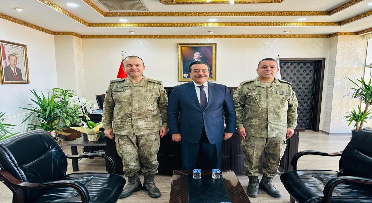 Komutanlardan Kaymakam Atillaya nezaket ziyareti