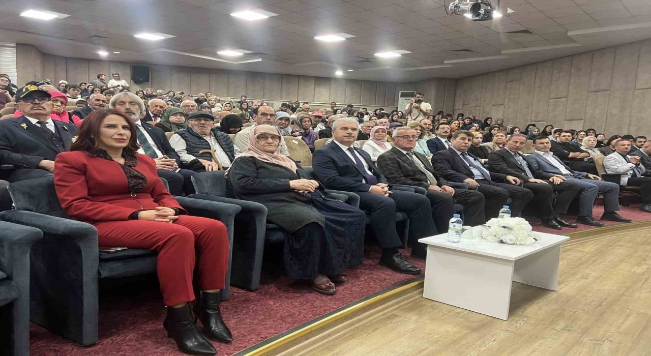 Konyada Dünya Yaşlılar Gününde anlamlı etkinlik