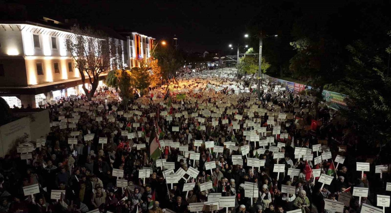 Konyada Filistine destek için sessiz yürüyüş