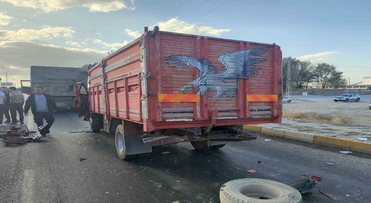 Konyada zincirleme trafik kazası: 2 yaralı