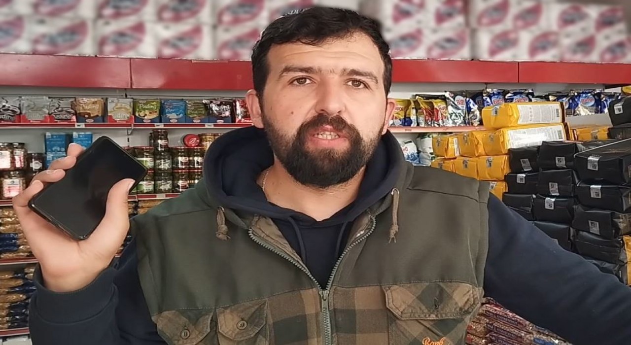 Köpek sandığı ayıyı cep telefonu ile görüntüledi,  ‘koca oğlan diye seslendi