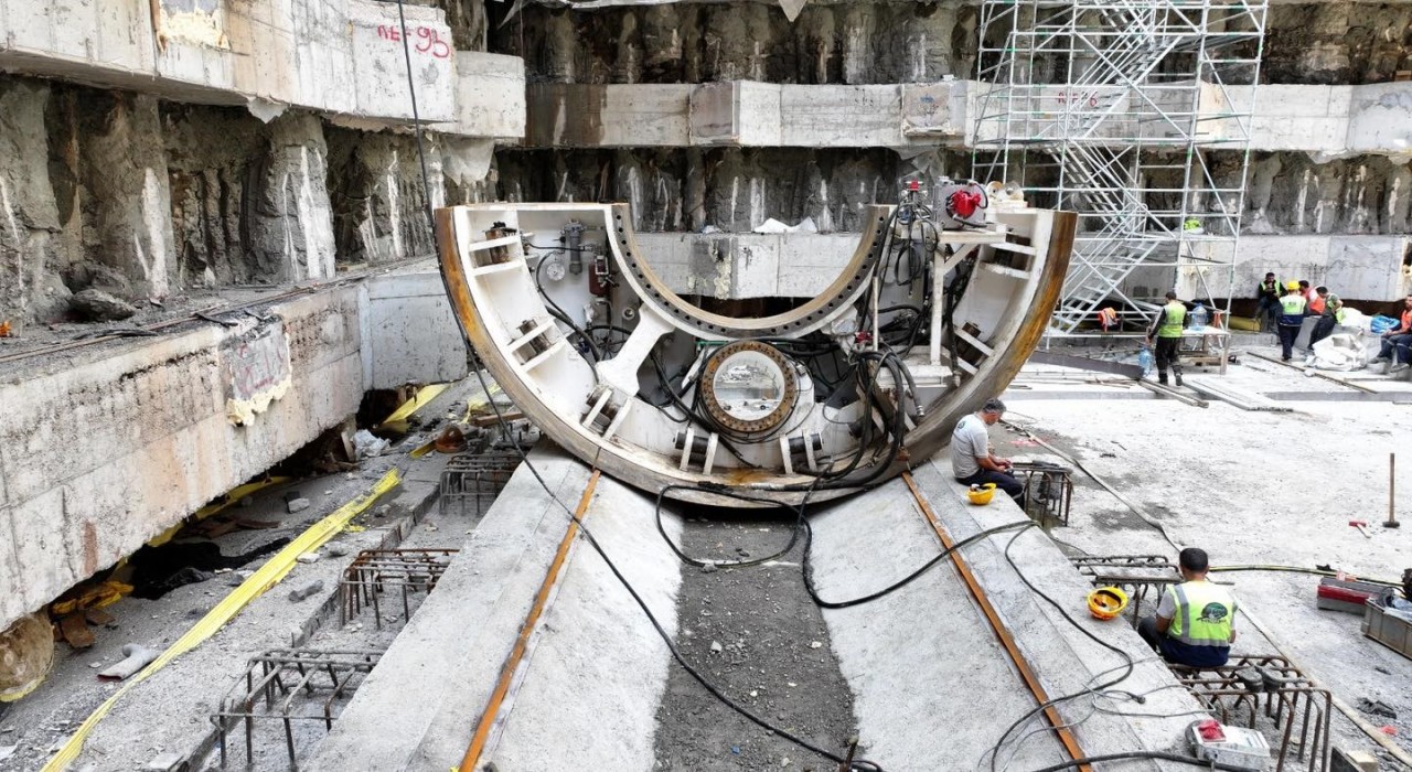 Körfezray Metro Projesinde iki tünel açma makinesinin daha montajına başlandı