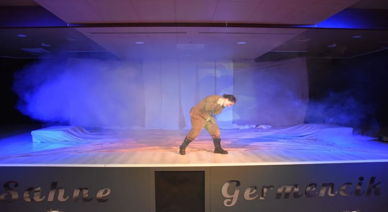 Kurtuluşun Kadınları tiyatrosu Germencikte seyirciyle buluştu