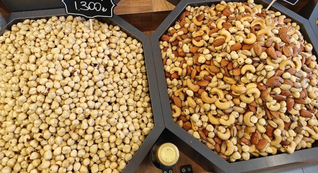 Kuruyemiş Fiyatları Artışta: Antep Fıstığı ve Fındık Zirvede