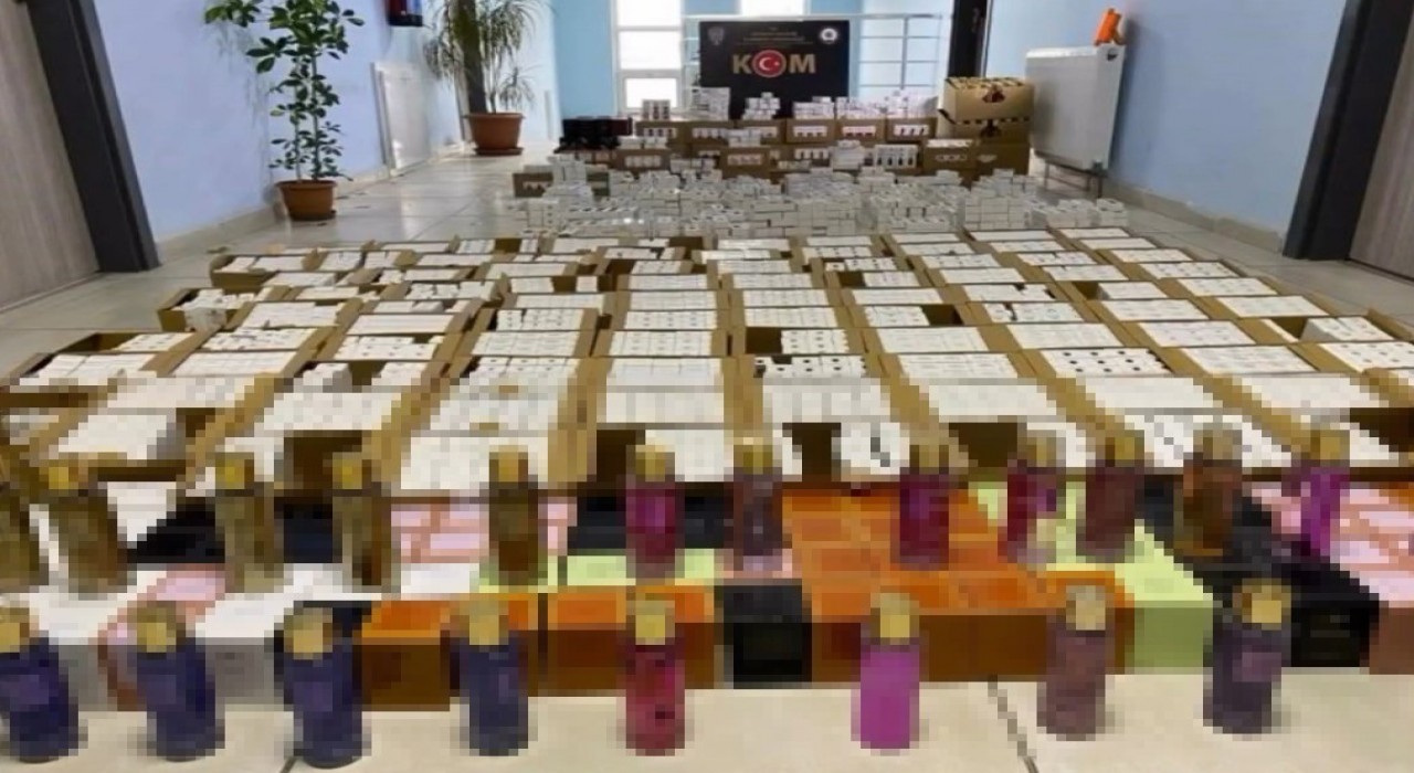 Kütahyada 3 bin 755 şişe kaçak parfüm ele geçirildi