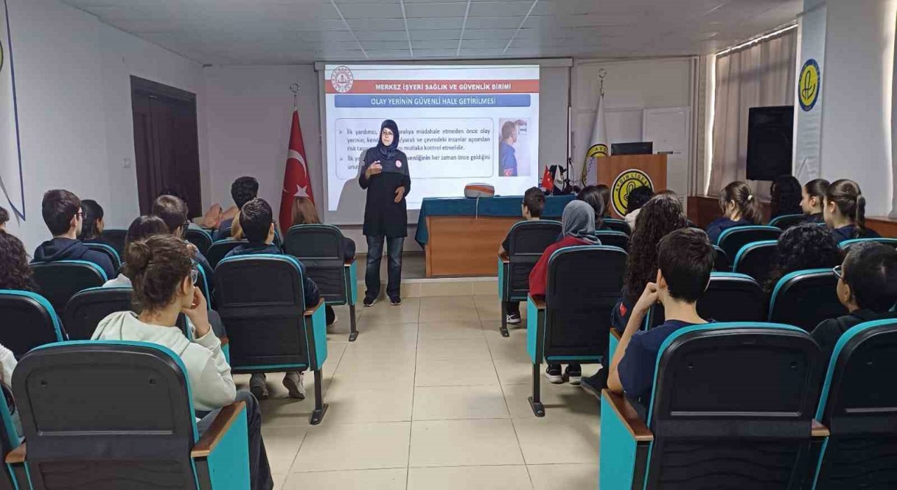 Lise öğrencilerine ilkyardım semineri