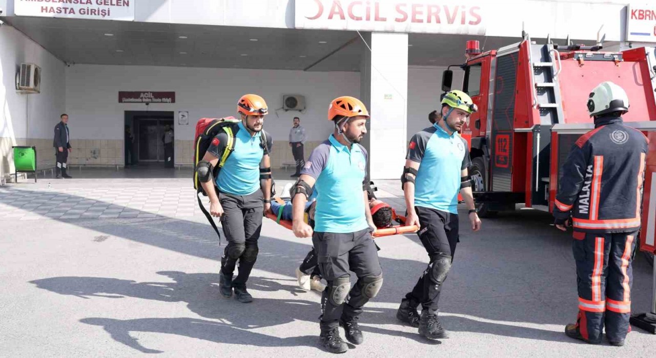 Malatya Eğitim ve Araştırma Hastanesinde yangın tatbikatı