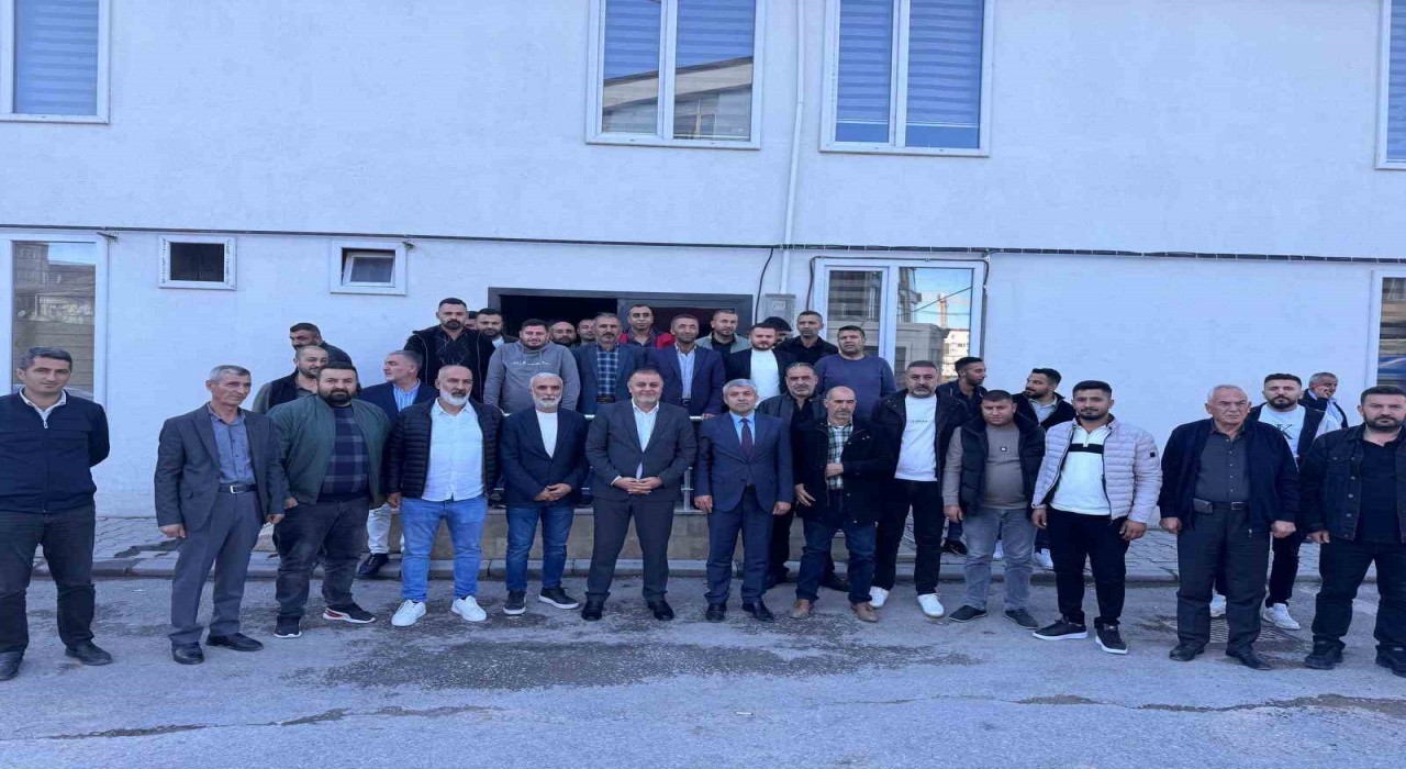 Malatya Minibüsçüler Odası Başkanı İnce, MHP İl Başkanı Göke minibüsçülerin sorunlarını aktardı