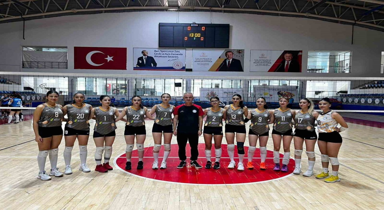 Malatya Voleybol deplasmanda, Nicer Hotel Voleybol evinde galip geldi