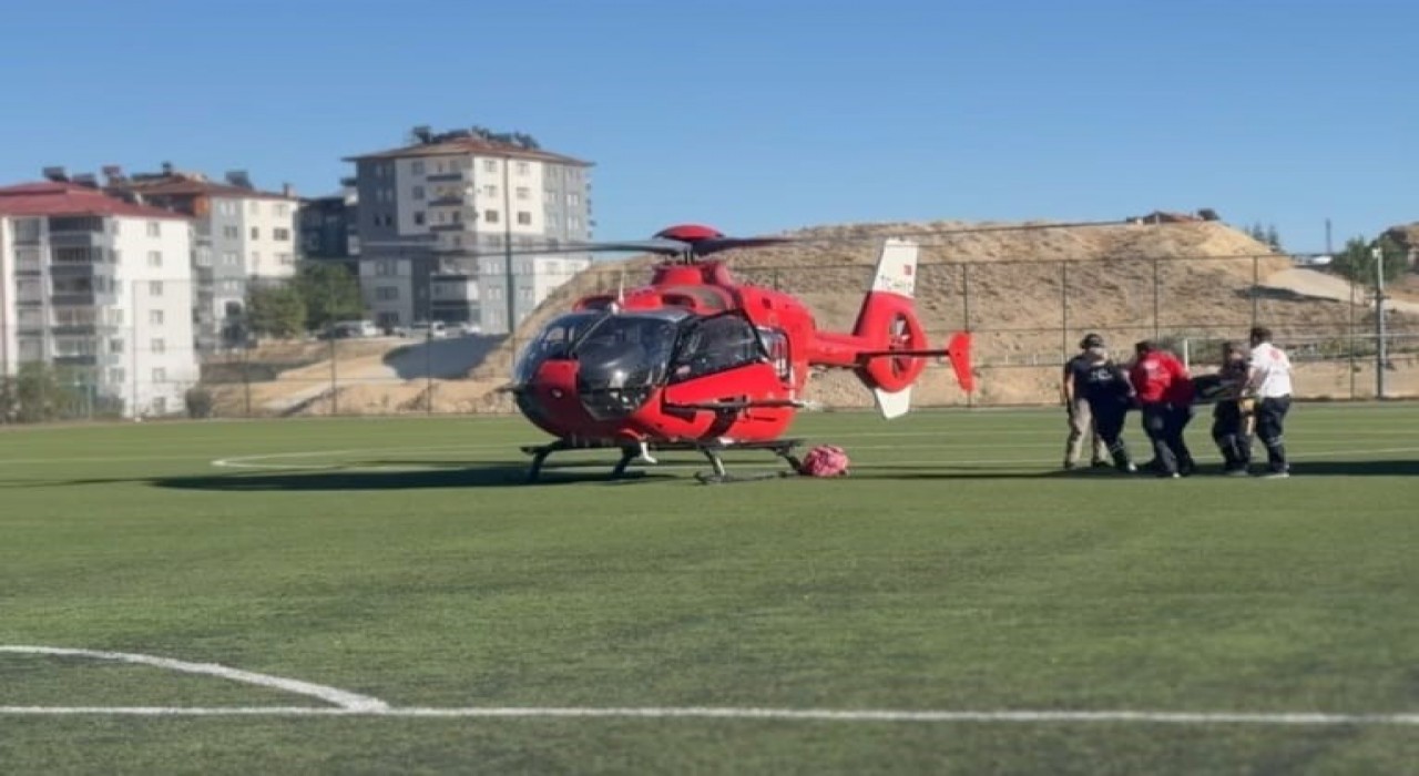 Malatyada 77 yaşındaki hastaya hava ambulansıyla zamanında müdahale