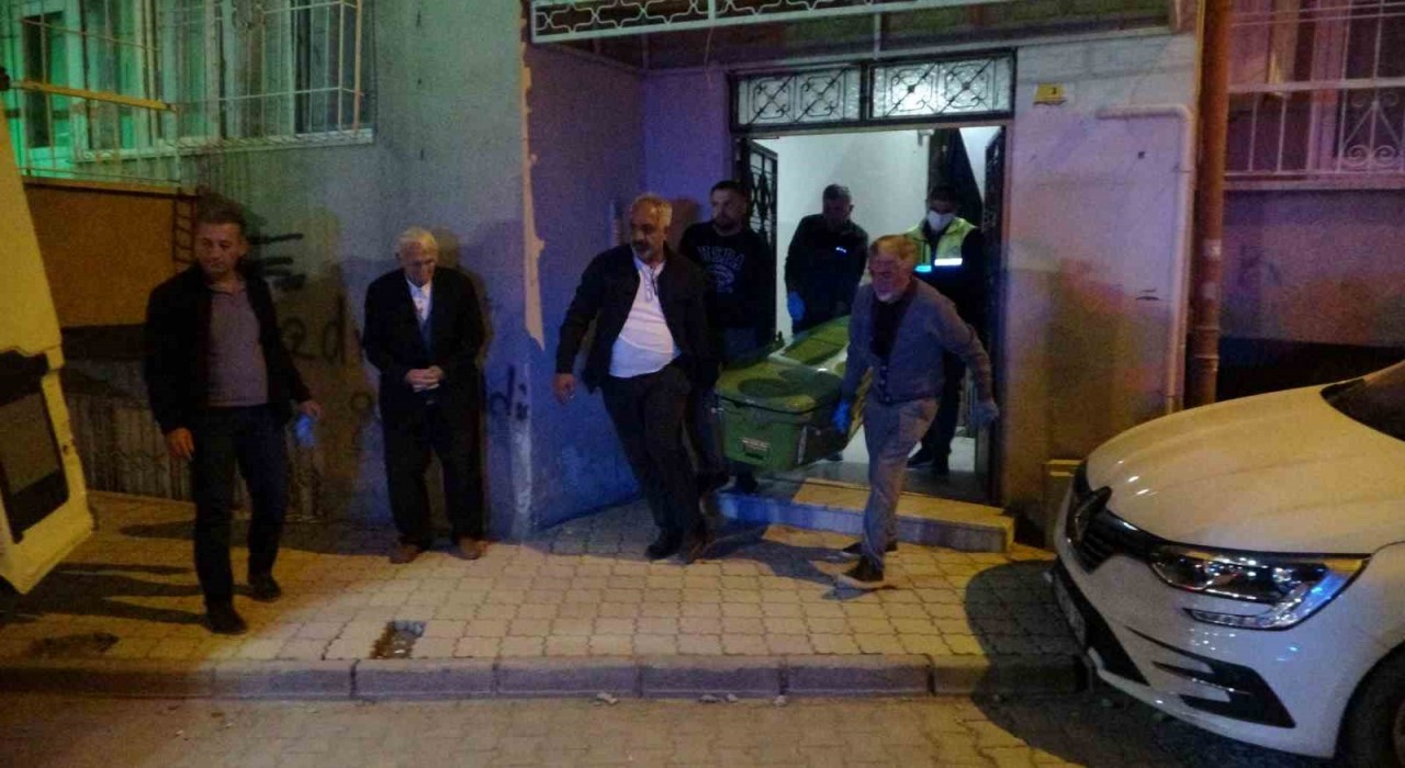 Malatyada 83 yaşındaki adam evinde ölü bulundu