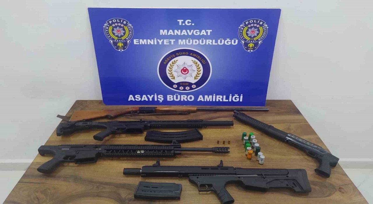 Manavgatta 19 adrese eş zamanlı baskın: 6 gözaltı