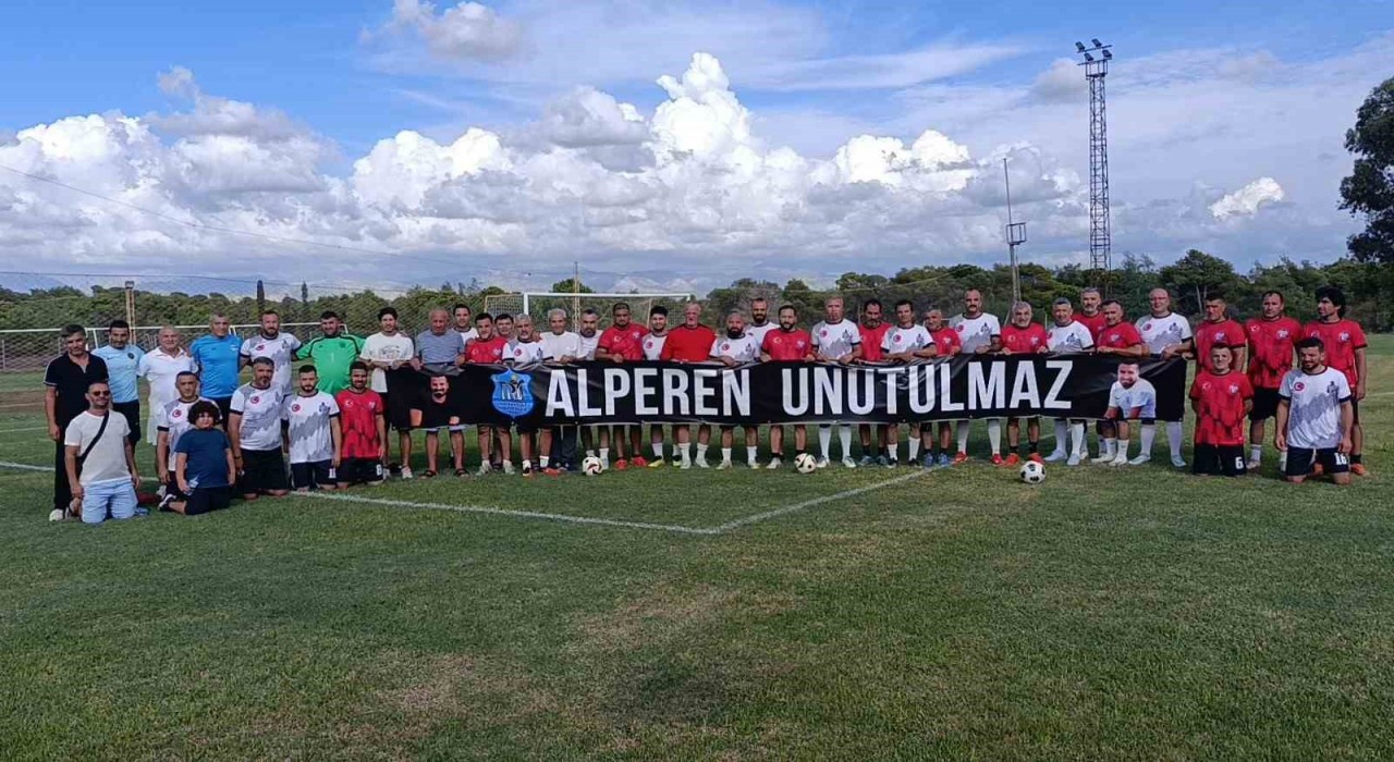 Manavgatta Alperen Coşar anısına futbol turnuvası
