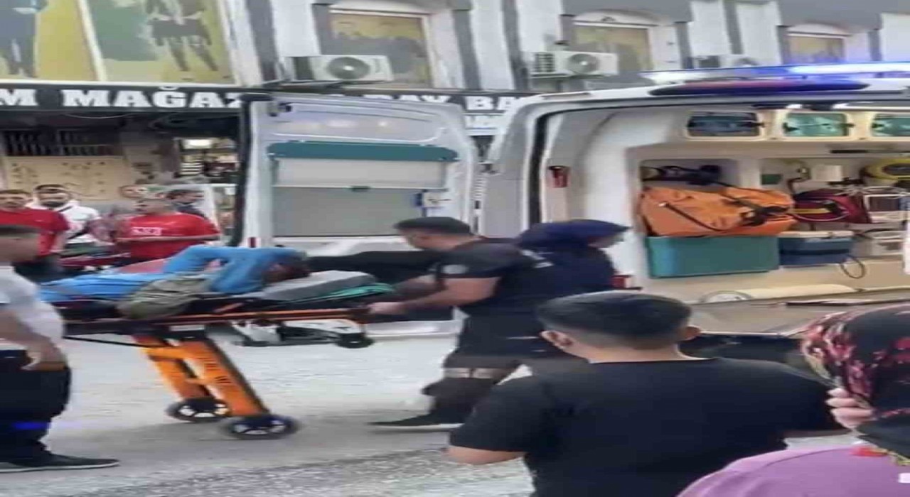 Mardinde bıçaklı kavgada seyyar satıcı yaralandı