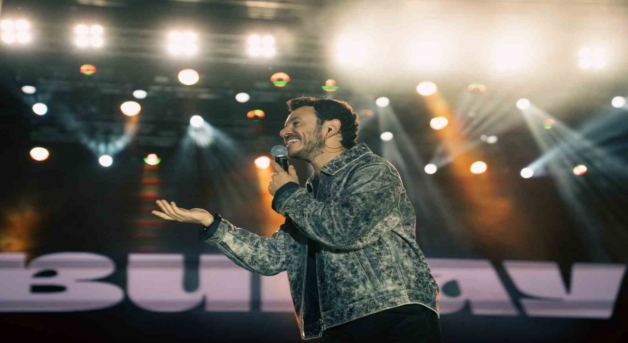 Mardinde Buray konserine yoğun ilgi