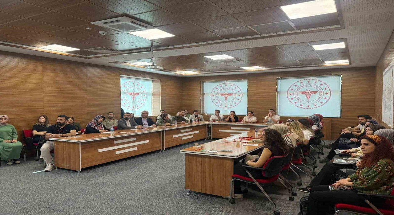 Mardinde tütün bağımlılığı tedavisi eğitimi düzenlendi