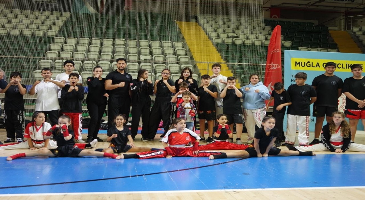 Marmarise 11 birincilik madalyası birden geldi