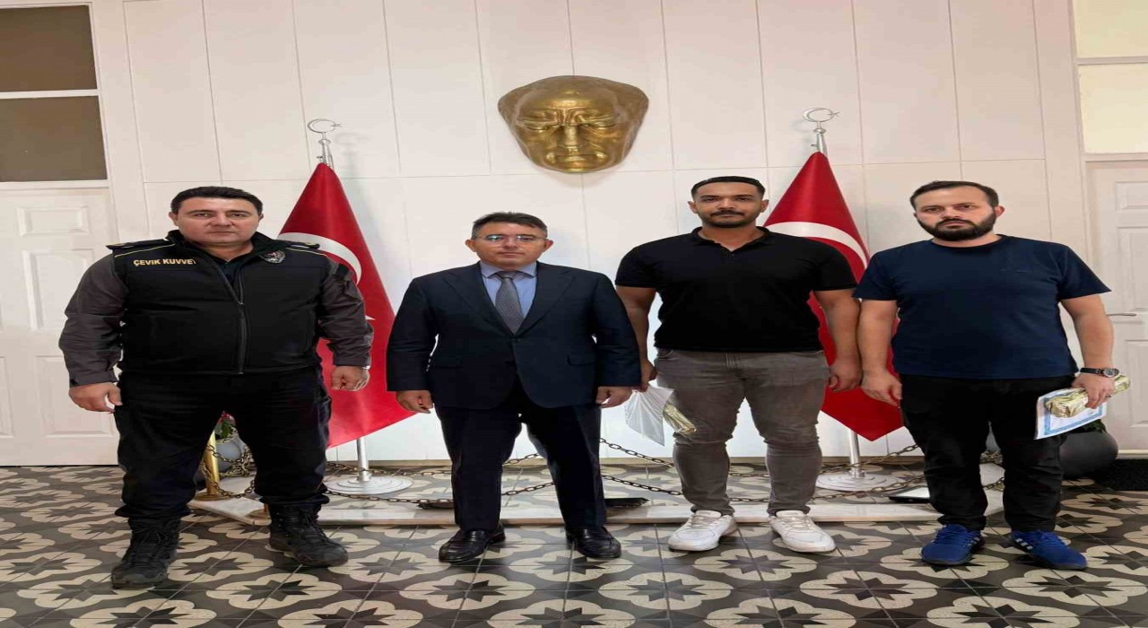 Marmariste duyarlı polis memurları ödüllendirildi