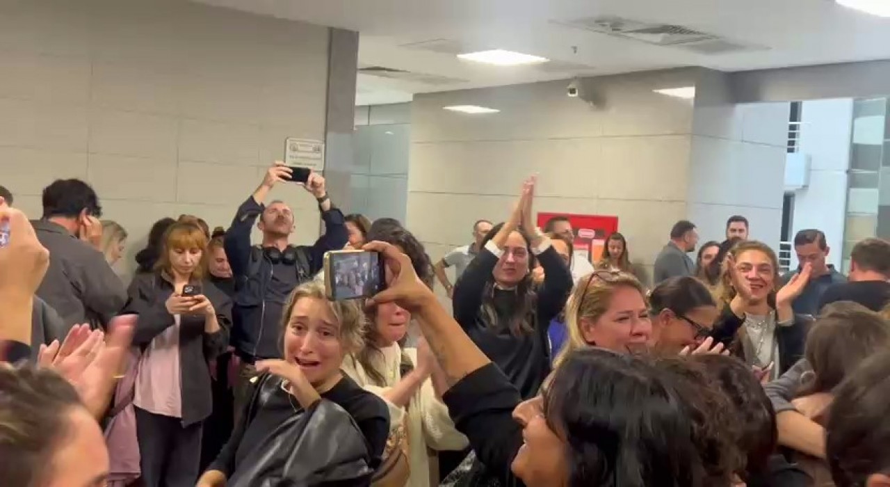 Menajer Ayşe Barım ev hapsi adli kontrol şartıyla tahliye edildi