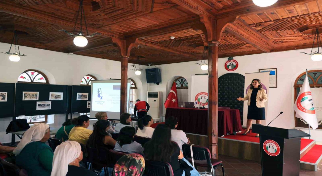 Menteşe Belediyesi kadınları bilinçlendiriyor