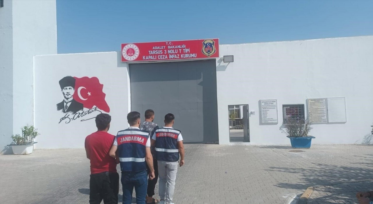 Mersinde DEAŞ operasyonu: Örgüte eleman temin eden 2 şüpheli tutuklandı