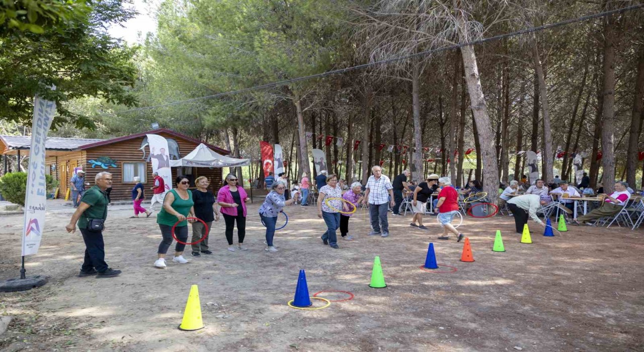 Mersinde dünya yaşlılar gününe özel etkinlikler