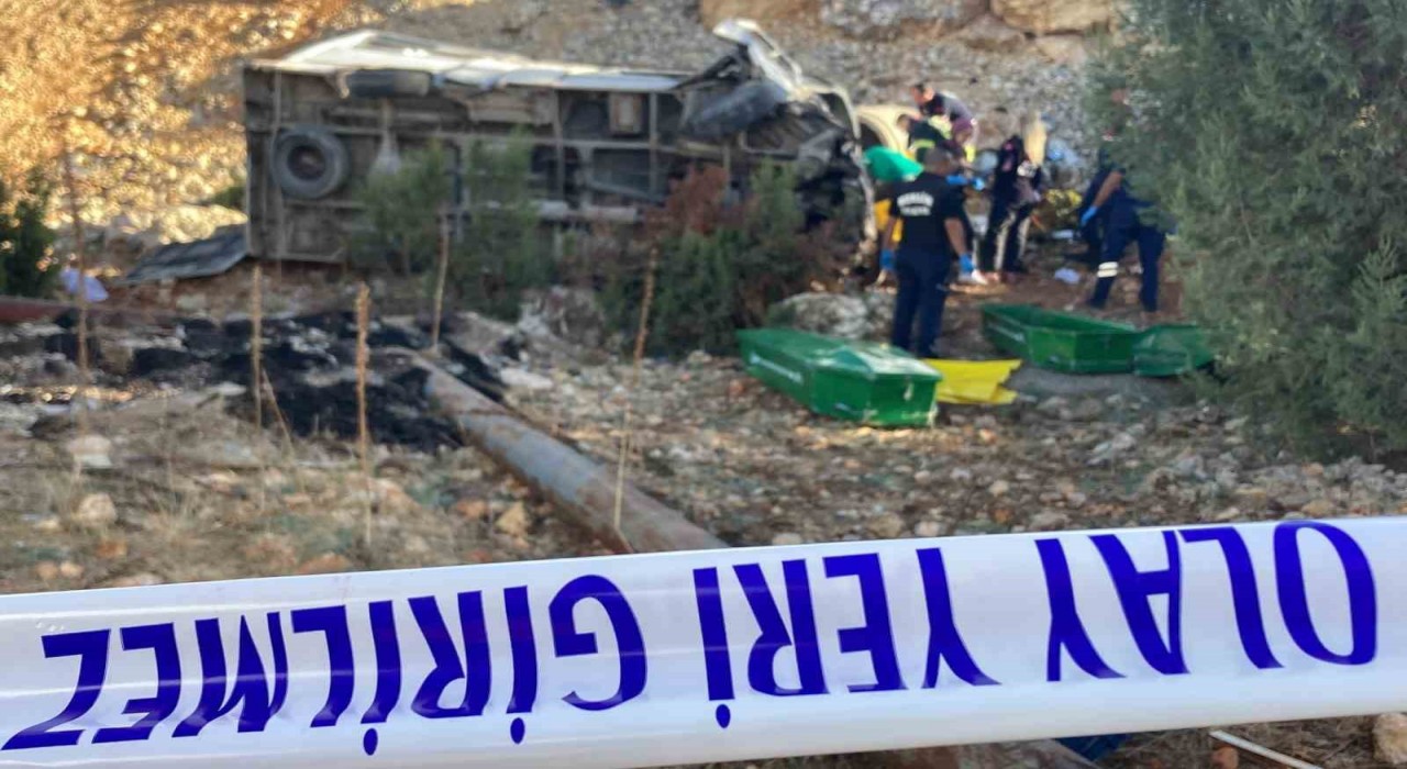 Mersindeki işçi servisi kazasında ölü sayısı 7 oldu